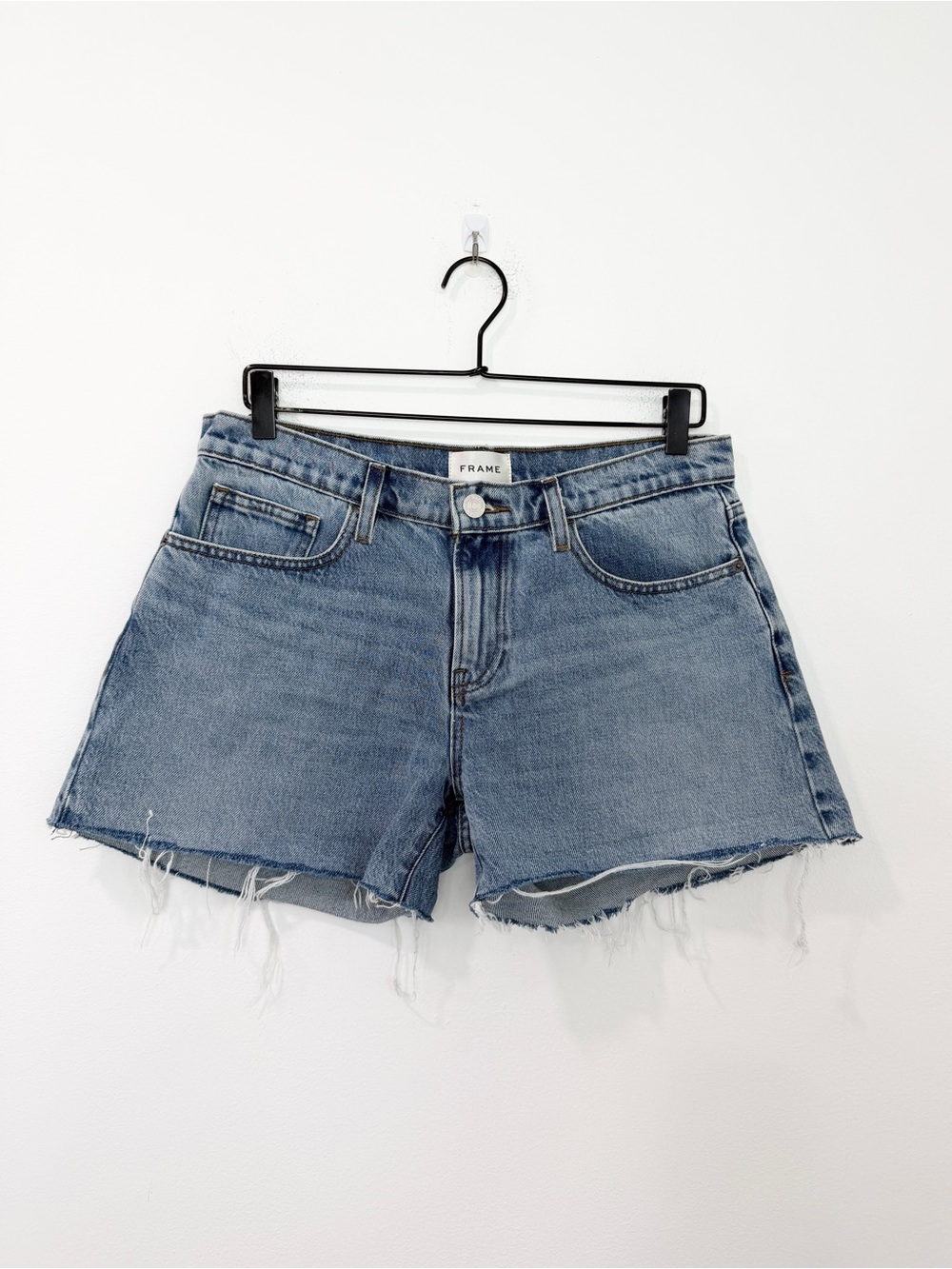 FRAME Le Grand Garcon Denim Shorts in Divine Light Wash Size 26